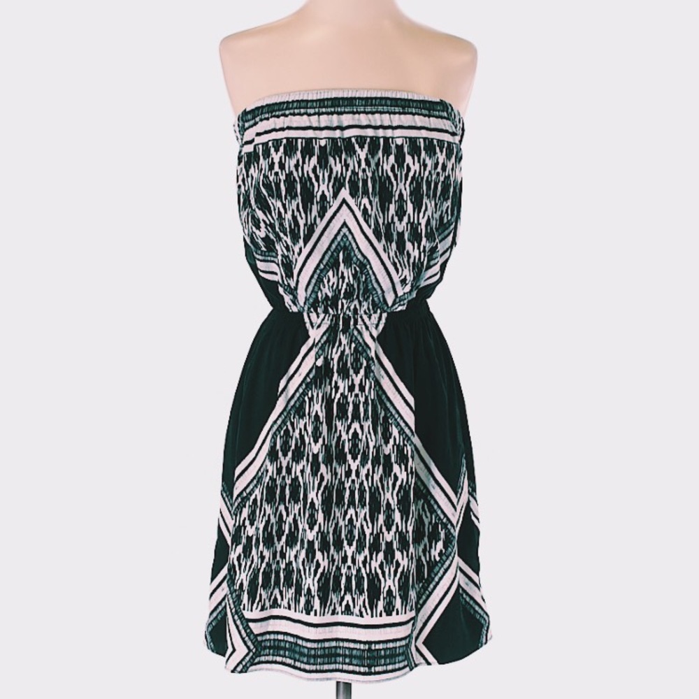 Chic Strapless Dress